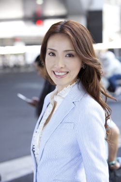 女子日系裸妆